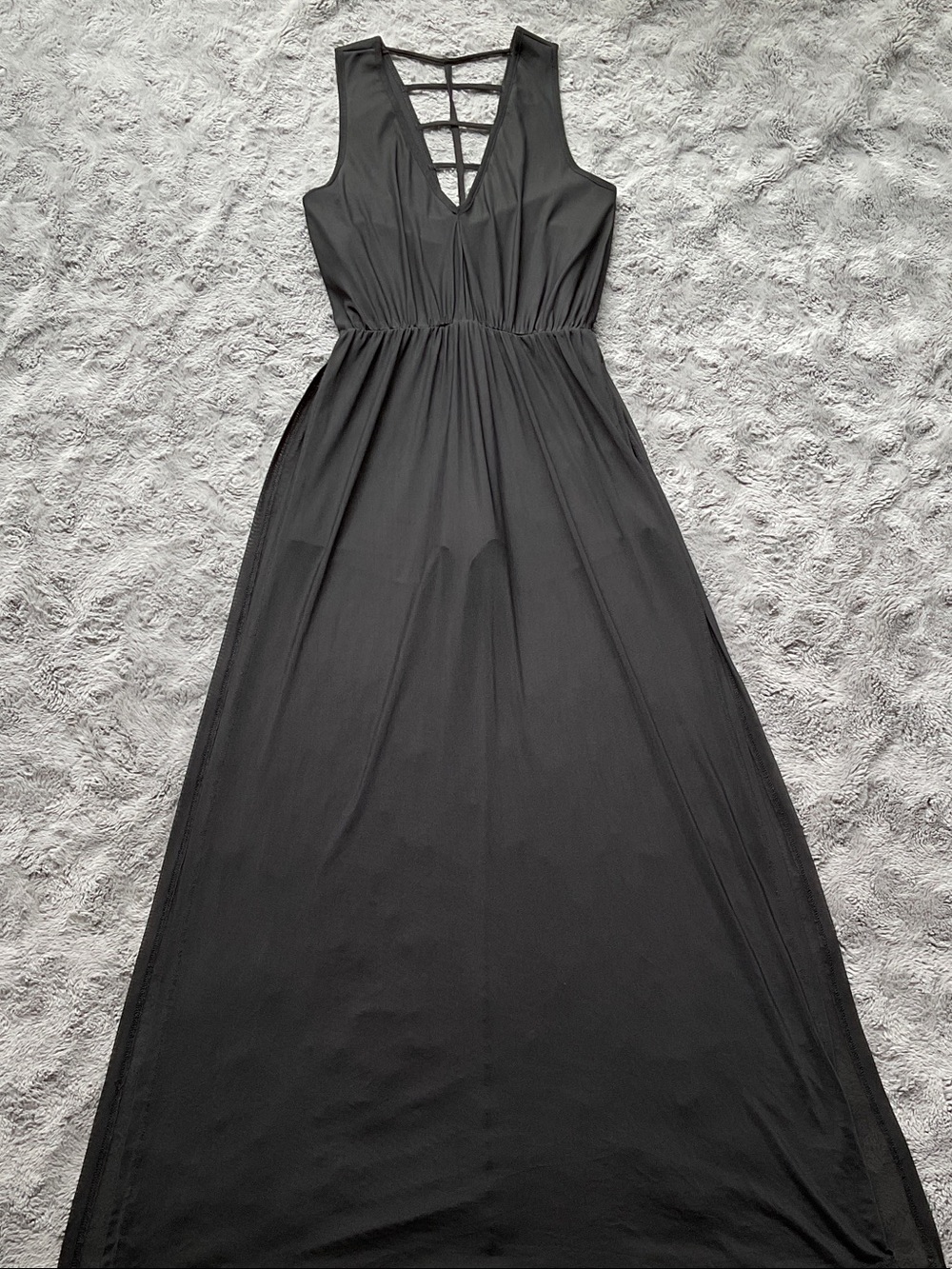 Black Sleeveless V-Neck Maxi Dress with Strappy Back